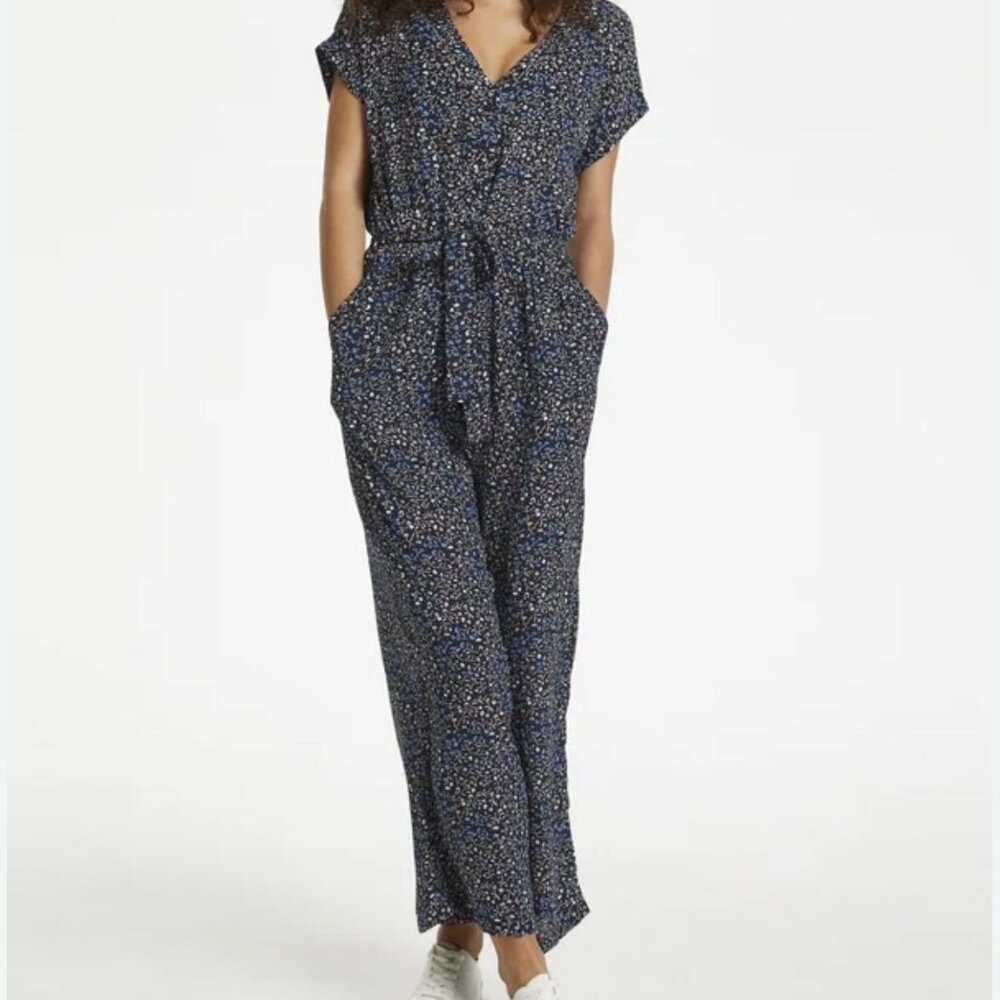 Kaffe floral Print Jumpsuit With Short Sleeves & Belted Waist Size UK 42 = US 14